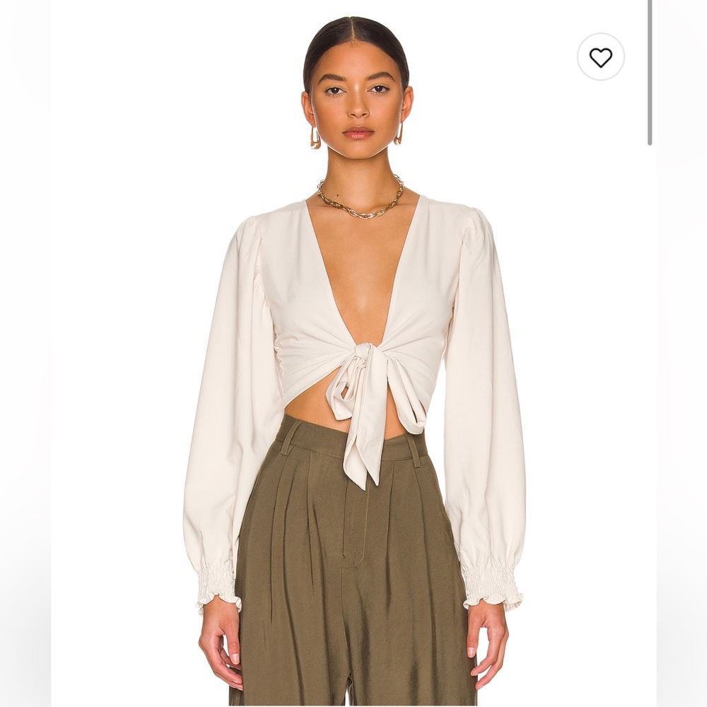 Victoria Top in Ivory - Superdown